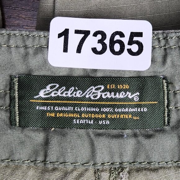 Eddie Bauer Shorts Womens 10 Green Blakely Fit Ripstop Utility Zip Pocket Hiking - Picture 10 of 12